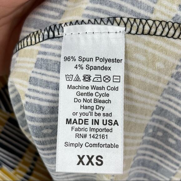 LuLaRoe Irma Top Striped Oversized Short Sleeve Blue Yellow - Picture 6 of 6